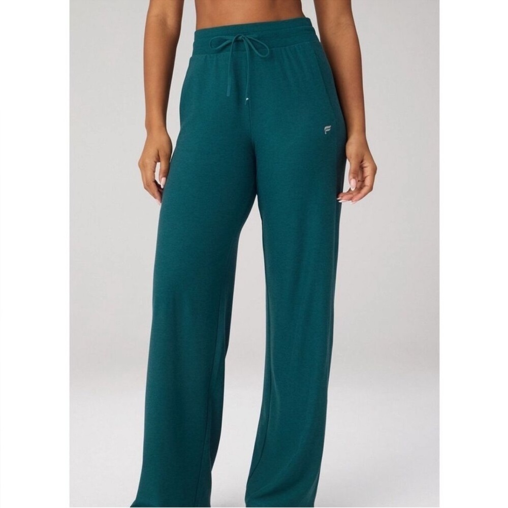 Fabletics Cloud Jersey Wide Leg Pants Women’s Size Medium in Green Teal NWT!